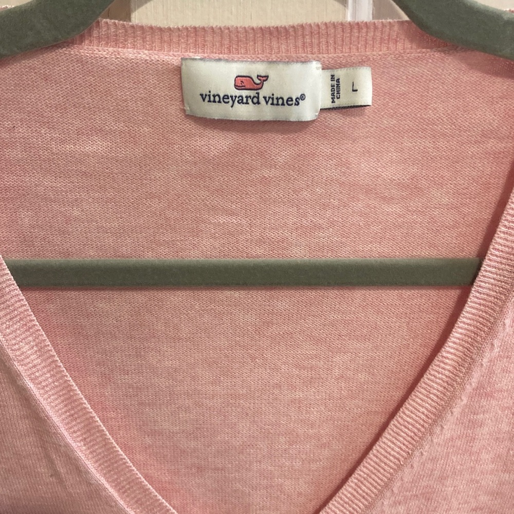 Vineyard Vines Womens Large Light Pink V-Neck Sweater, 100% cotton. - Picture 2 of 5